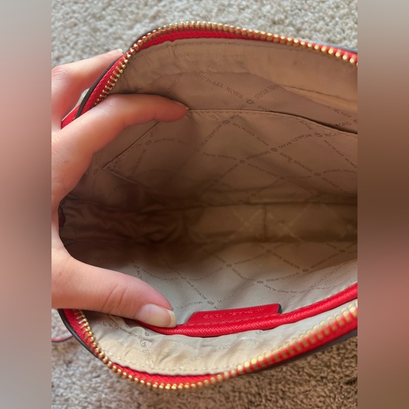 🔥🔥🔥Michael Kors Limited Edition Crossbody Bag🔥🔥🔥 - Picture 7 of 16